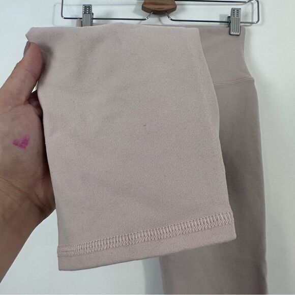 Alo Yoga High Waist Airbrush Capri Legging in Pink Mauve Size S - Picture 3 of 9